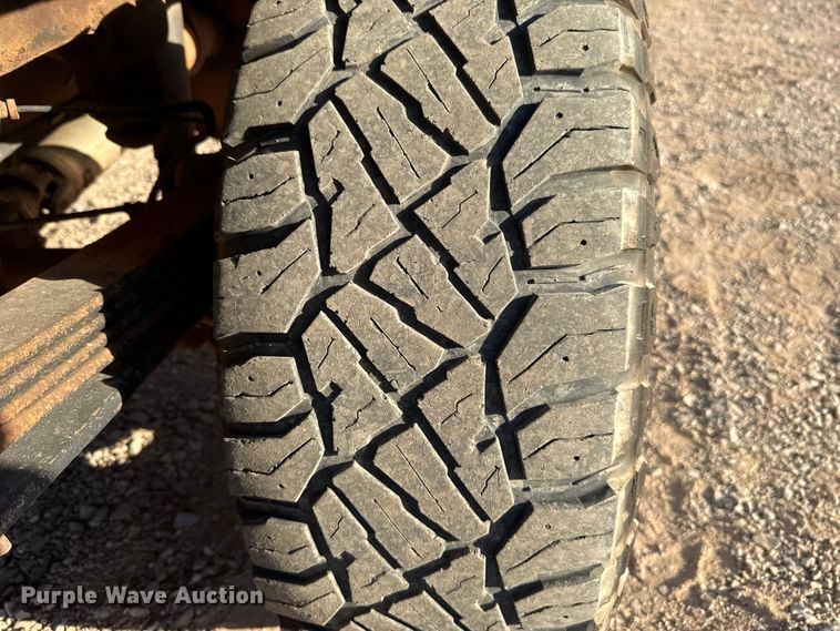 image for item EG1669 2013 Chevrolet Silverado 2500HD Ext. Cab flatbed pickup truck