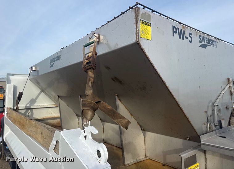 image for item EG1996 2017 Ford F450 Super Duty XL dump truck