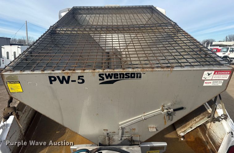 image for item EG1996 2017 Ford F450 Super Duty XL dump truck