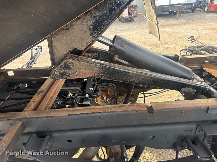 image for item EG1996 2017 Ford F450 Super Duty XL dump truck