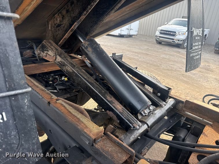 image for item EG1996 2017 Ford F450 Super Duty XL dump truck