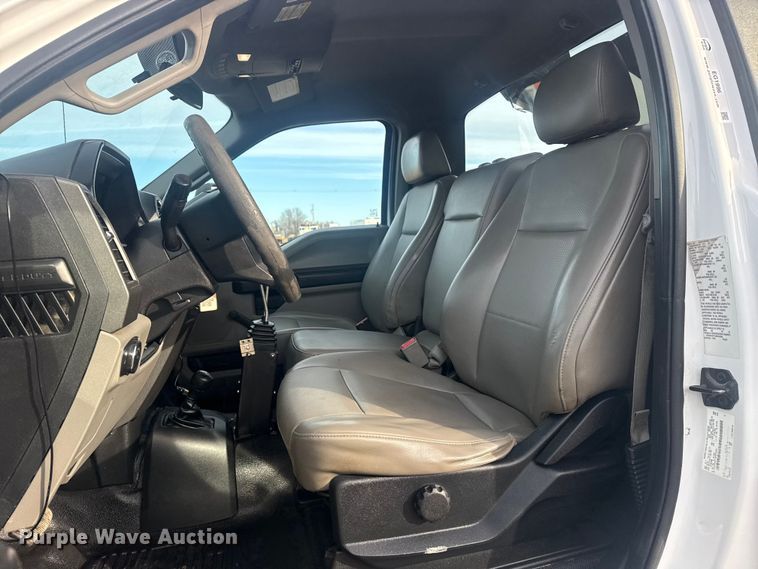 image for item EG1996 2017 Ford F450 Super Duty XL dump truck