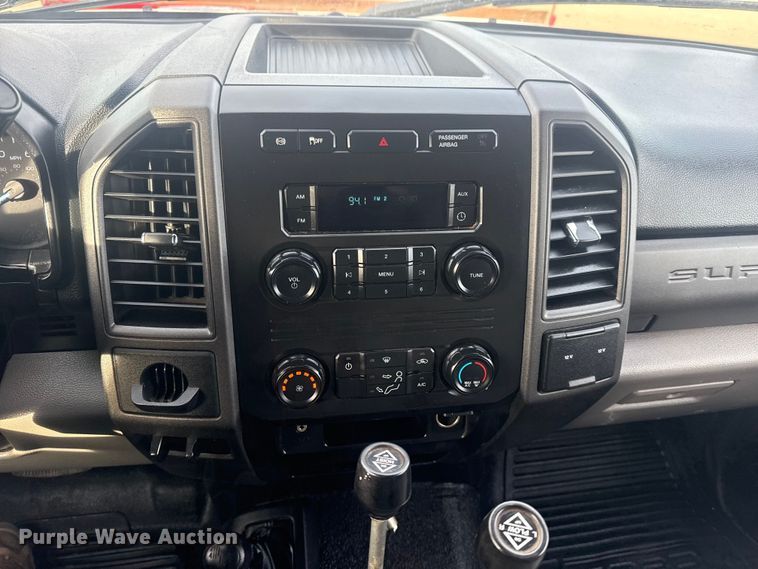 image for item EG1996 2017 Ford F450 Super Duty XL dump truck