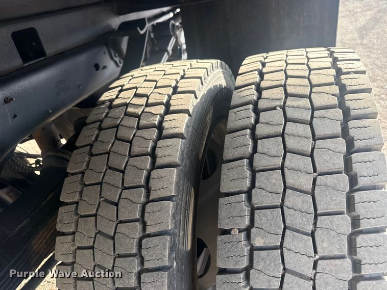 image for item EG1996 2017 Ford F450 Super Duty XL dump truck