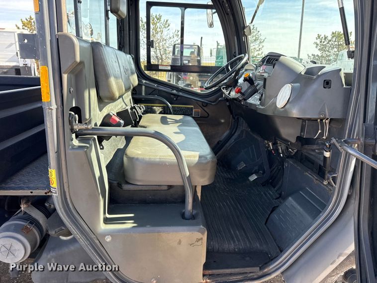 image for item EG2113 2013 Kubota RTV1100 utility vehicle