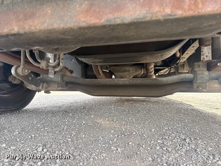 image for item EG2118 2016 Ford delivery truck