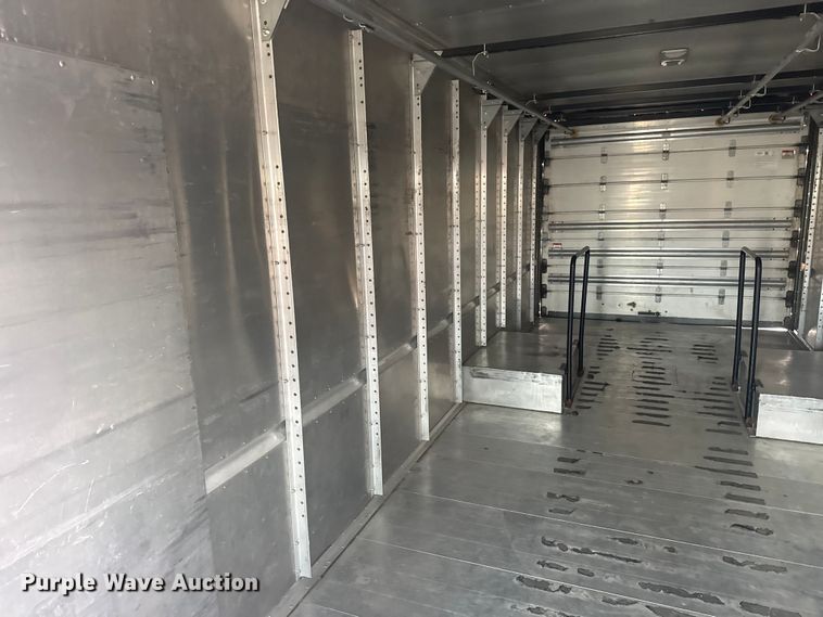 image for item EG2118 2016 Ford delivery truck