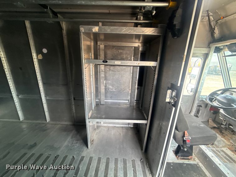 image for item EG2118 2016 Ford delivery truck