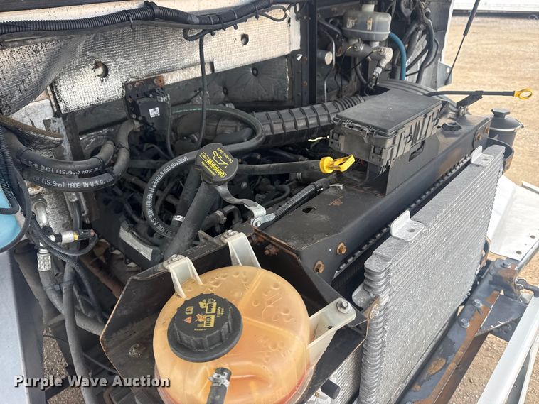 image for item EG2118 2016 Ford delivery truck