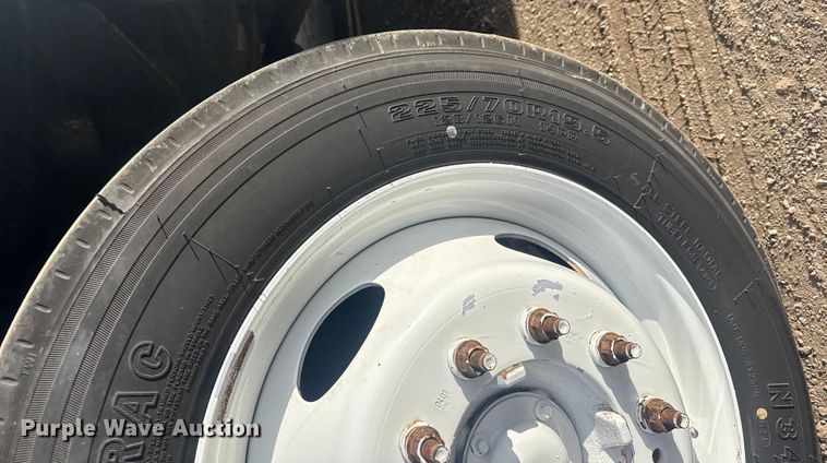 image for item EG2118 2016 Ford delivery truck