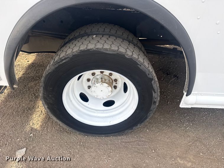 image for item EG2118 2016 Ford delivery truck