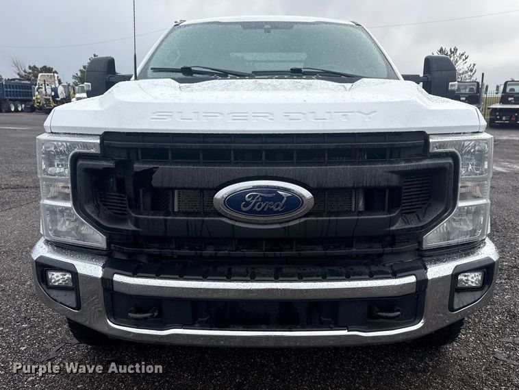 image for item EG2158 2022 Ford F350 Super Duty XL Ext. Cab flatbed pickup truck