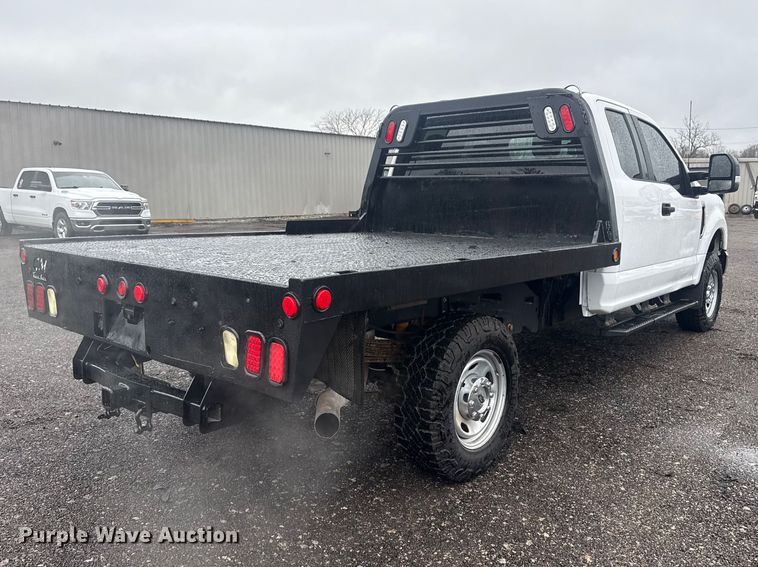 image for item EG2158 2022 Ford F350 Super Duty XL Ext. Cab flatbed pickup truck