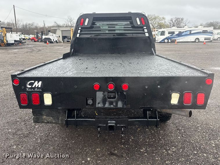 image for item EG2158 2022 Ford F350 Super Duty XL Ext. Cab flatbed pickup truck