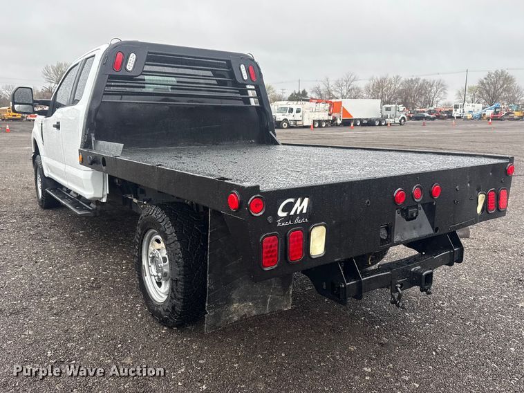 image for item EG2158 2022 Ford F350 Super Duty XL Ext. Cab flatbed pickup truck