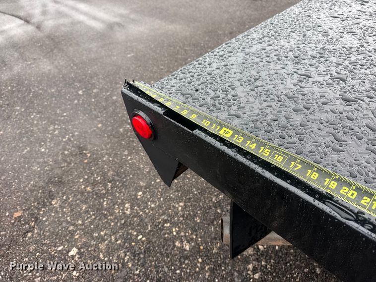 image for item EG2158 2022 Ford F350 Super Duty XL Ext. Cab flatbed pickup truck