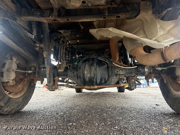 image for item EG2158 2022 Ford F350 Super Duty XL Ext. Cab flatbed pickup truck