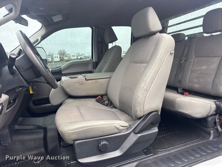 image for item EG2158 2022 Ford F350 Super Duty XL Ext. Cab flatbed pickup truck