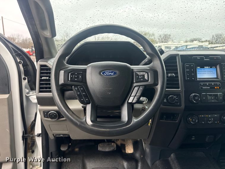 image for item EG2158 2022 Ford F350 Super Duty XL Ext. Cab flatbed pickup truck