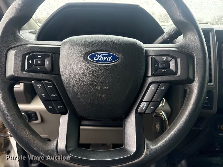 image for item EG2158 2022 Ford F350 Super Duty XL Ext. Cab flatbed pickup truck