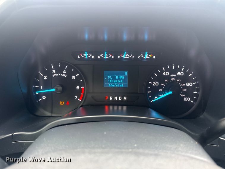 image for item EG2158 2022 Ford F350 Super Duty XL Ext. Cab flatbed pickup truck