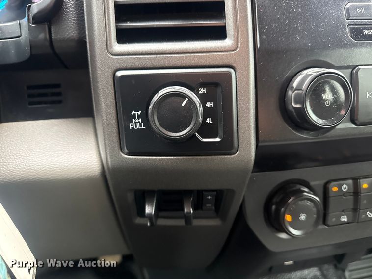 image for item EG2158 2022 Ford F350 Super Duty XL Ext. Cab flatbed pickup truck