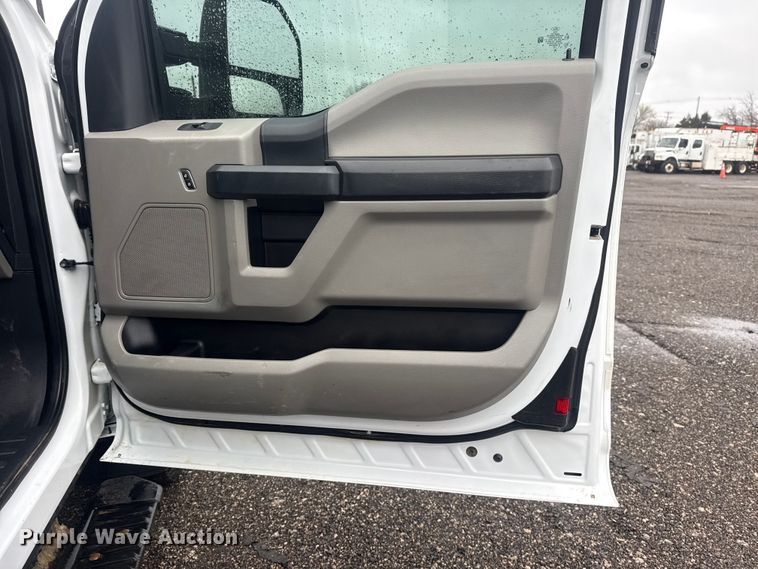 image for item EG2158 2022 Ford F350 Super Duty XL Ext. Cab flatbed pickup truck