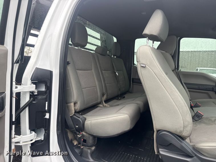 image for item EG2158 2022 Ford F350 Super Duty XL Ext. Cab flatbed pickup truck