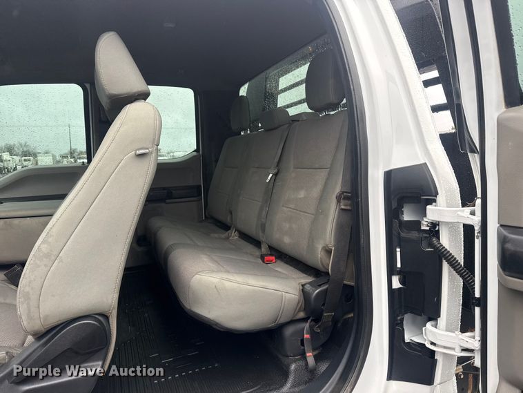 image for item EG2158 2022 Ford F350 Super Duty XL Ext. Cab flatbed pickup truck