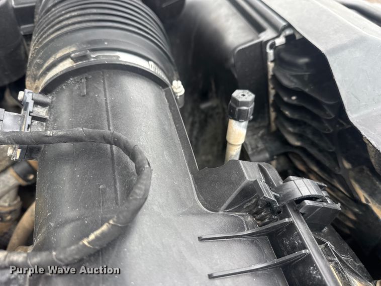 image for item EG2158 2022 Ford F350 Super Duty XL Ext. Cab flatbed pickup truck