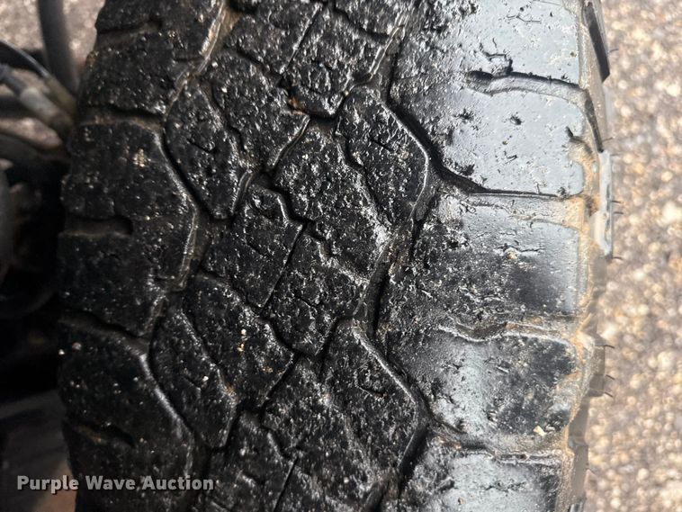 image for item EG2158 2022 Ford F350 Super Duty XL Ext. Cab flatbed pickup truck