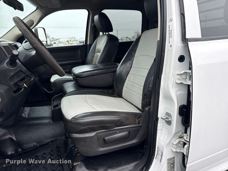 image for item EG2164 2012 Dodge Ram 3500 Crew Cab flatbed pickup truck