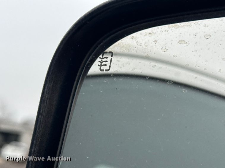 image for item EG2164 2012 Dodge Ram 3500 Crew Cab flatbed pickup truck