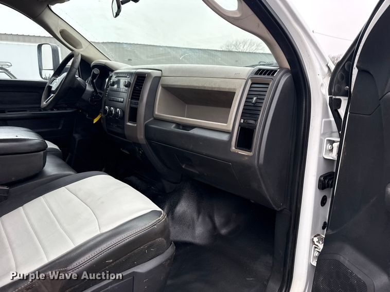 image for item EG2164 2012 Dodge Ram 3500 Crew Cab flatbed pickup truck