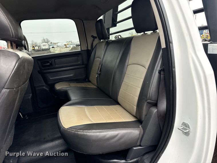 image for item EG2164 2012 Dodge Ram 3500 Crew Cab flatbed pickup truck