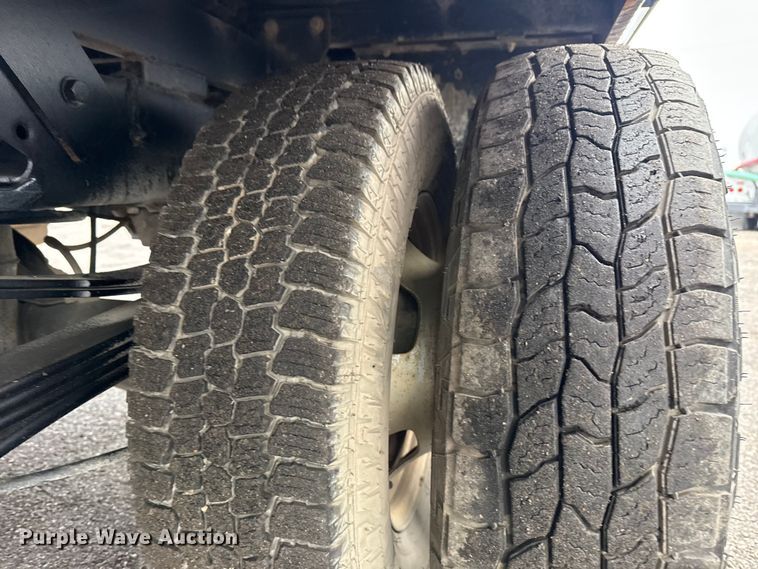 image for item EG2164 2012 Dodge Ram 3500 Crew Cab flatbed pickup truck