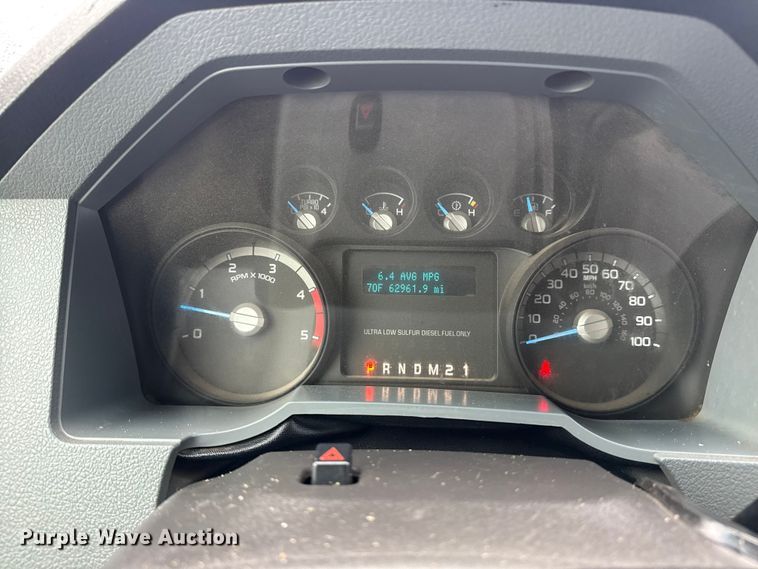 image for item EG8848 2015 Ford F450 Super Duty Crew Cab flatbed truck