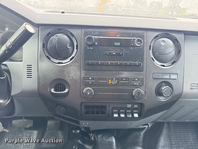 image for item EG8848 2015 Ford F450 Super Duty Crew Cab flatbed truck