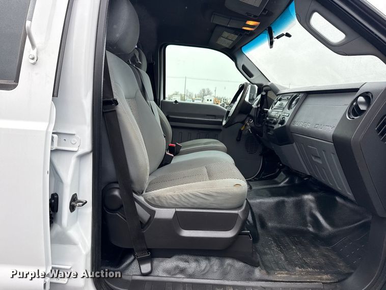 image for item EG8848 2015 Ford F450 Super Duty Crew Cab flatbed truck