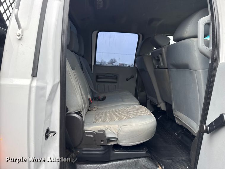 image for item EG8848 2015 Ford F450 Super Duty Crew Cab flatbed truck