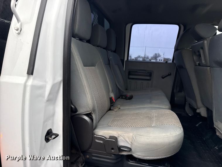 image for item EG8848 2015 Ford F450 Super Duty Crew Cab flatbed truck