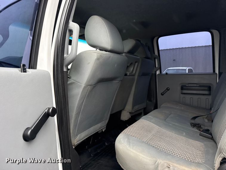 image for item EG8848 2015 Ford F450 Super Duty Crew Cab flatbed truck