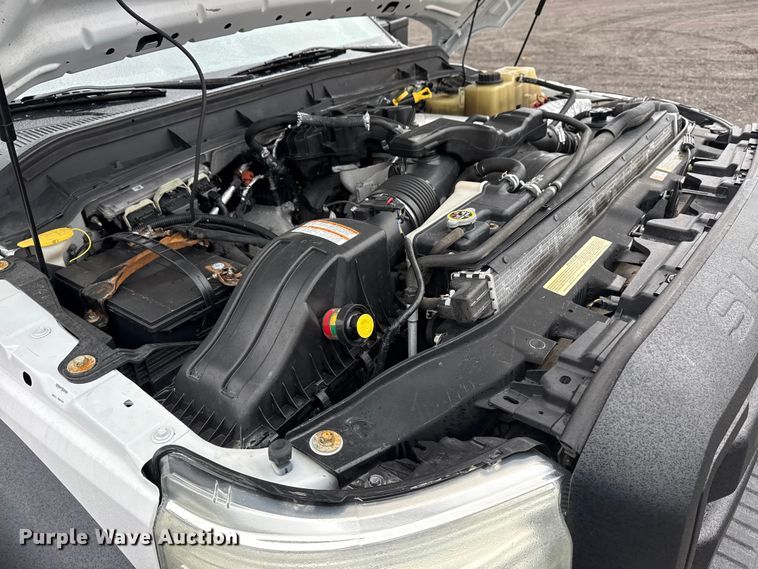 image for item EG8848 2015 Ford F450 Super Duty Crew Cab flatbed truck