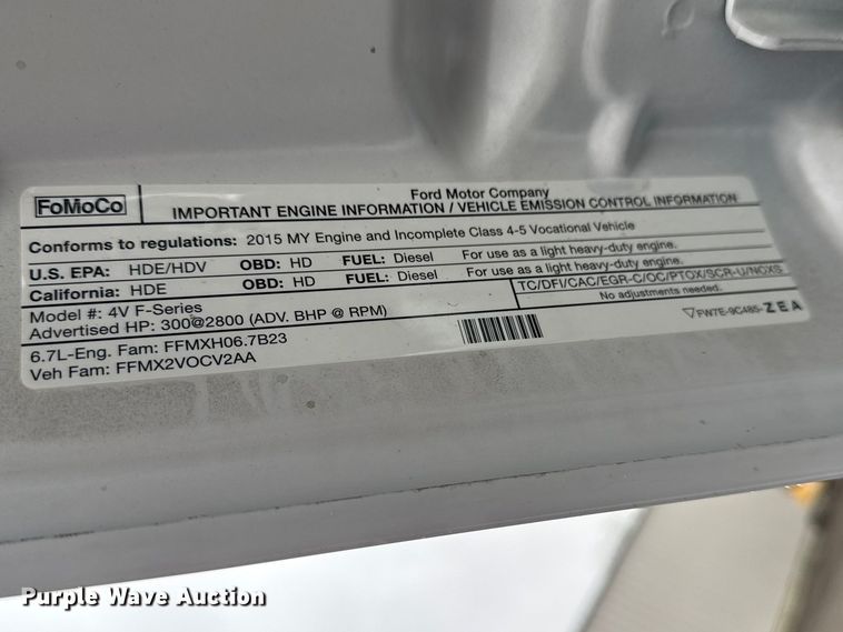 image for item EG8848 2015 Ford F450 Super Duty Crew Cab flatbed truck