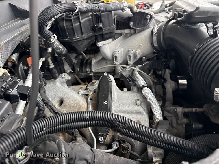 image for item EG8848 2015 Ford F450 Super Duty Crew Cab flatbed truck