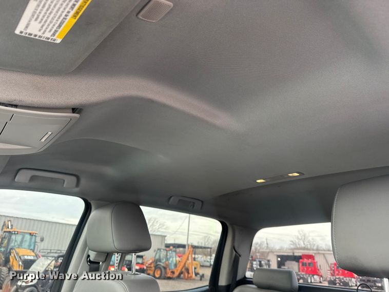 image for item EG8874 2019 International CV515 truck cab and chassis