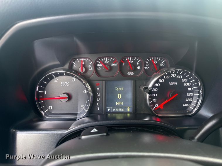 image for item EG8874 2019 International CV515 truck cab and chassis