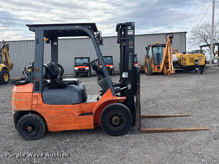 image for item EG8875 Toyota 7FGU25 forklift