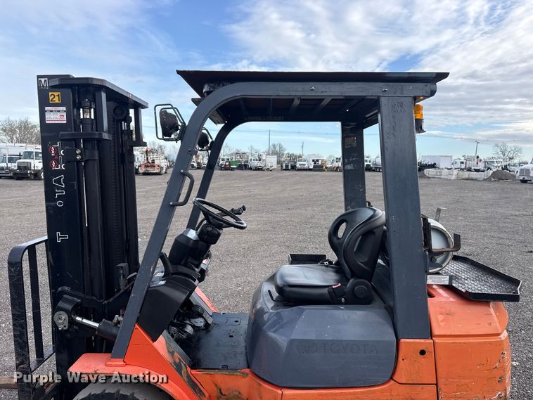 image for item EG8875 Toyota 7FGU25 forklift
