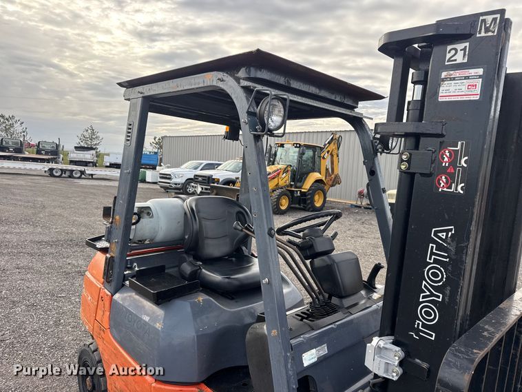 image for item EG8875 Toyota 7FGU25 forklift